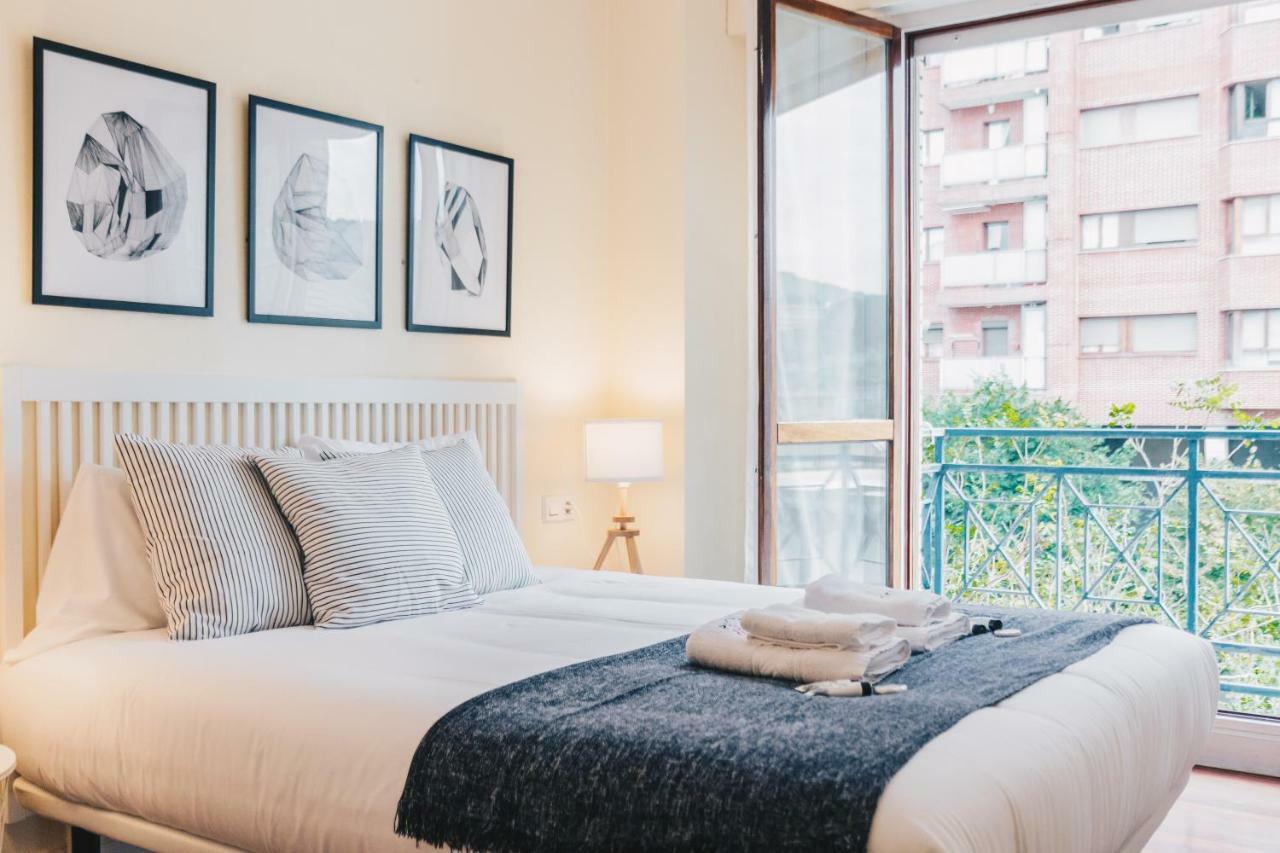 Sani Apartment By People Rentals Більбао Екстер'єр фото
